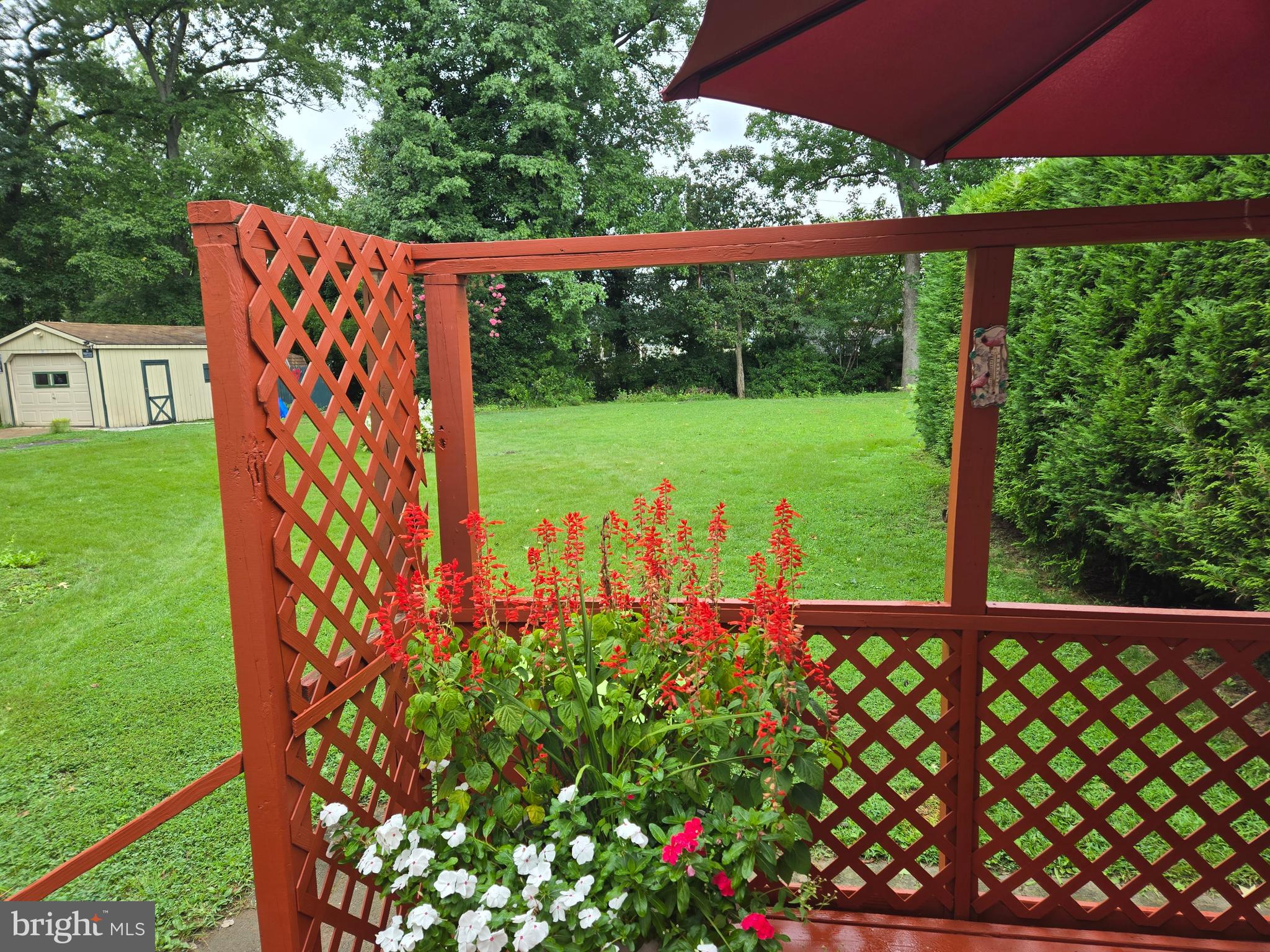 2414 Willoughby Beach Road Edgewood, MD 21040 - Photo 4 of 35 a view of a yard with a street sign
