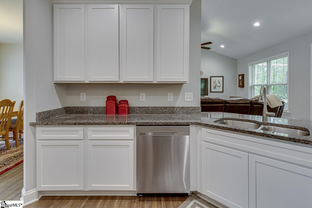 212 Virginia Lane Easley, SC 29640 - Photo 14 of 36 Gallery Image 14
