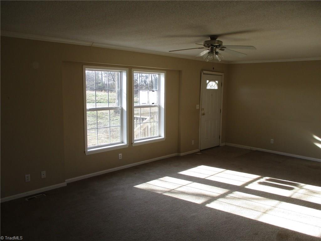 2776 Sandy Cross Road Reidsville, NC 27320 - Photo 2 of 9