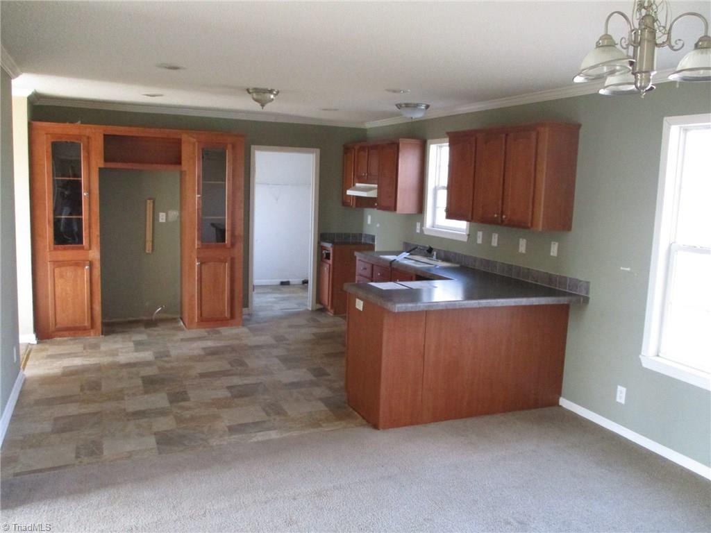 2776 Sandy Cross Road Reidsville, NC 27320 - Photo 3 of 9