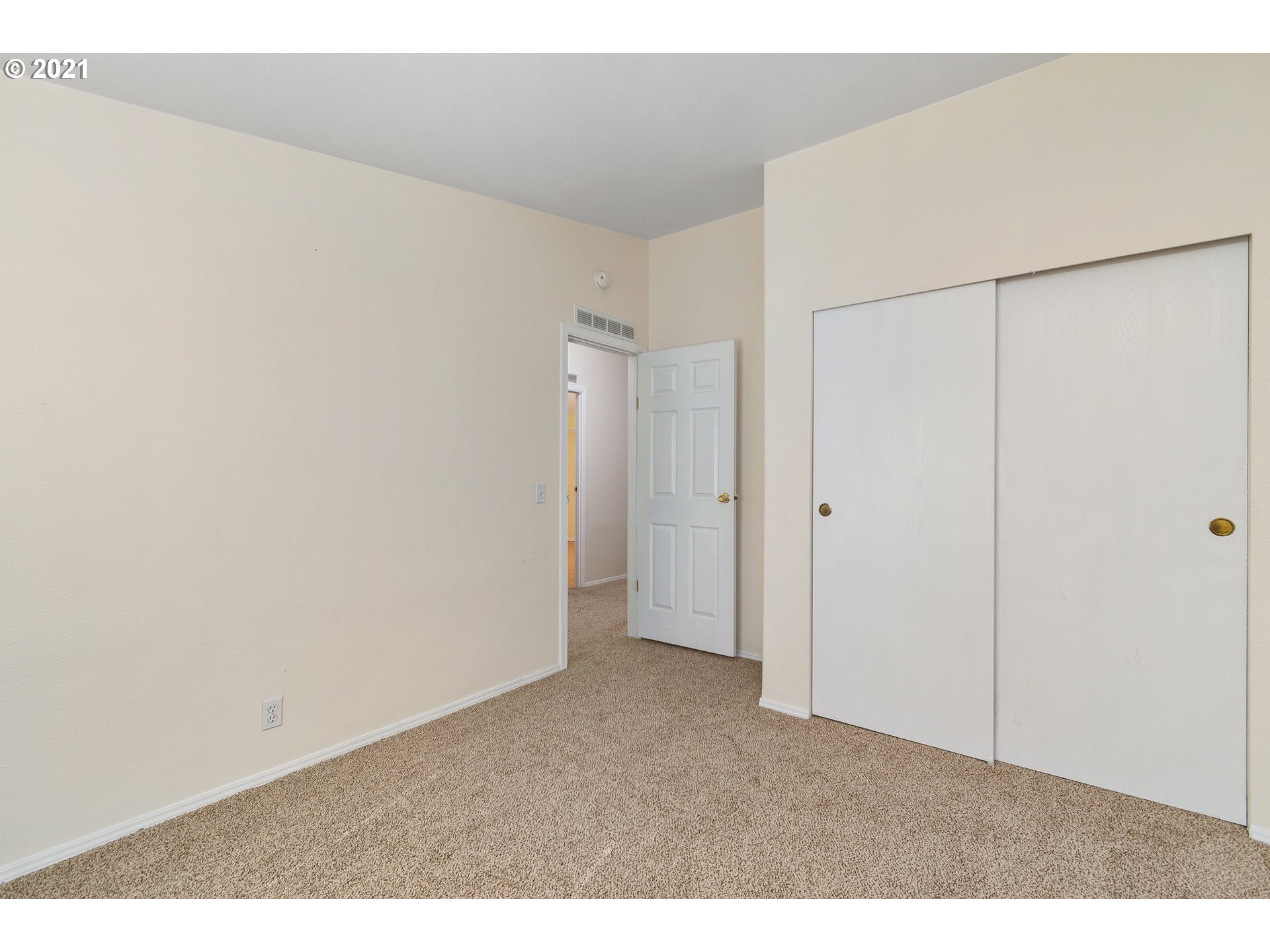 75367 Fern Hill Road Rainier, OR 97048 - Photo 16 of 27 a view of an empty room
