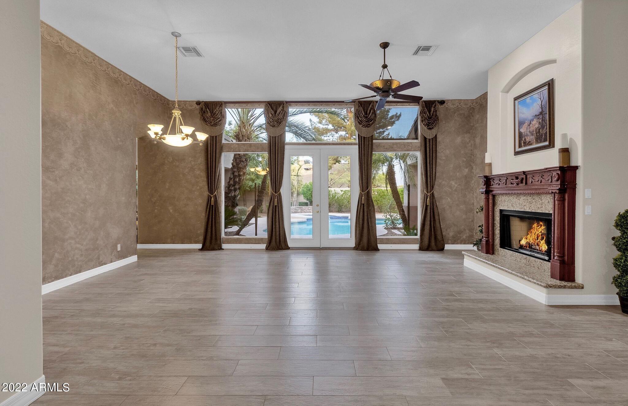7429 South Rita Lane Tempe, AZ 85283 - Photo 15 of 80 Towering Ceilings at Grand Room