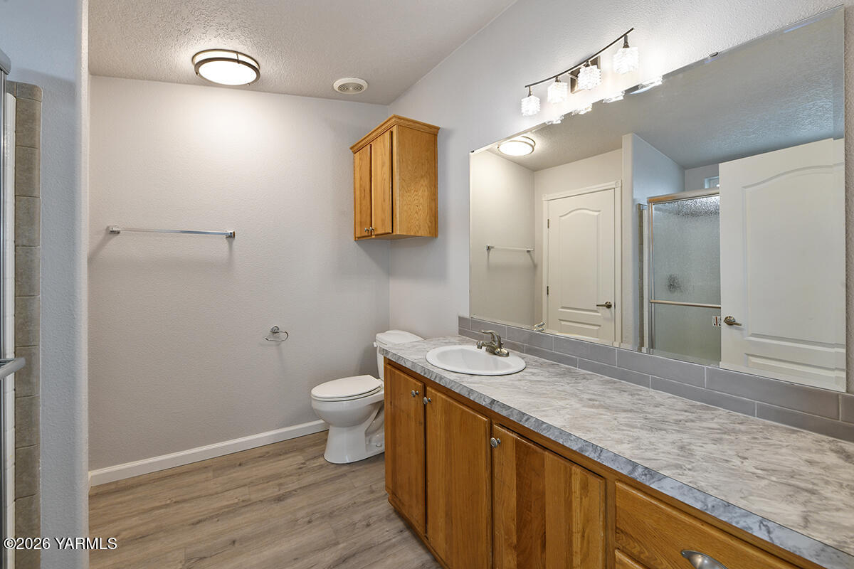 200 Bridle Way, Unit 224 Yakima, WA 98901 - Photo 8 of 15 DSC_4004
