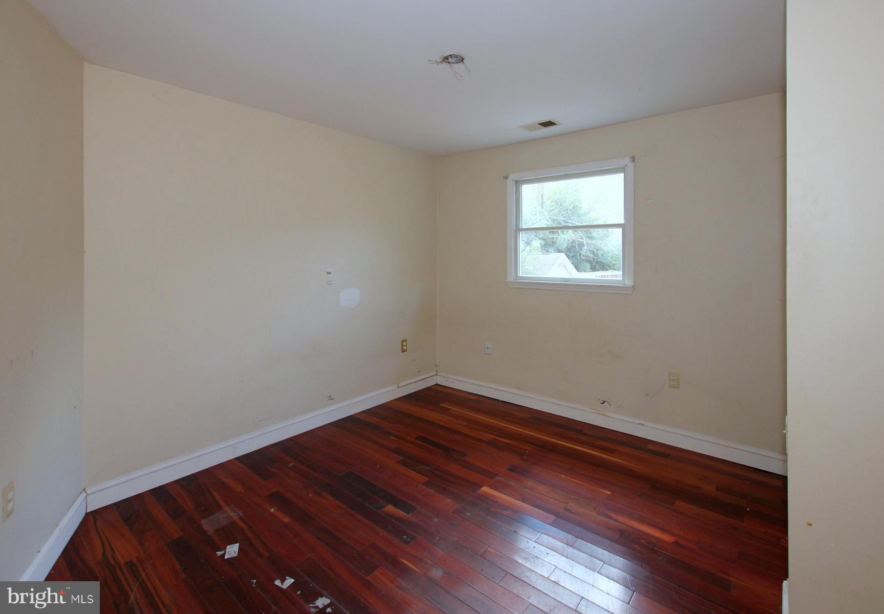 2534 Davidsonville Road Gambrills, MD 21054 - Photo 16 of 30 Bedroom