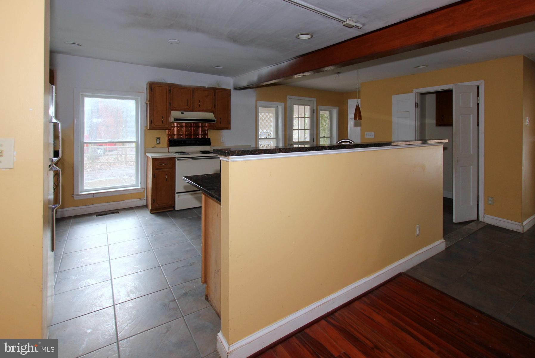 2534 Davidsonville Road Gambrills, MD 21054 - Photo 9 of 30 Kitchen