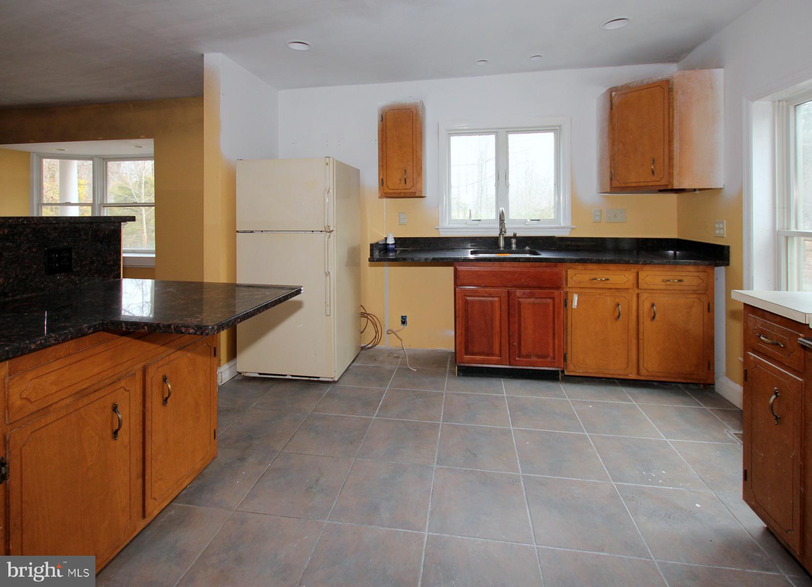 2534 Davidsonville Road Gambrills, MD 21054 - Photo 10 of 30 Kitchen