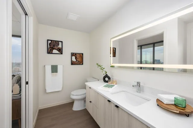 $1,574 | 144 Oakes Street Southwest, Unit 1506, Grand Rapids, MI 49503