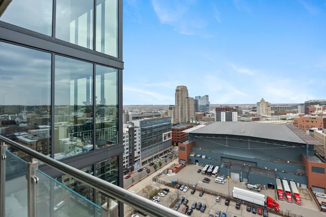 $1,574 | 144 Oakes Street Southwest, Unit 1506, Grand Rapids, MI 49503