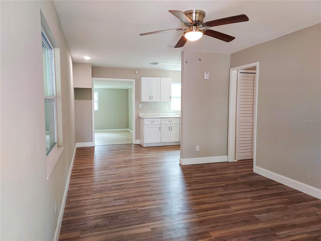 803 Valencia Road Plant City, FL 33563 - Photo 3 of 26 Gallery Image 3