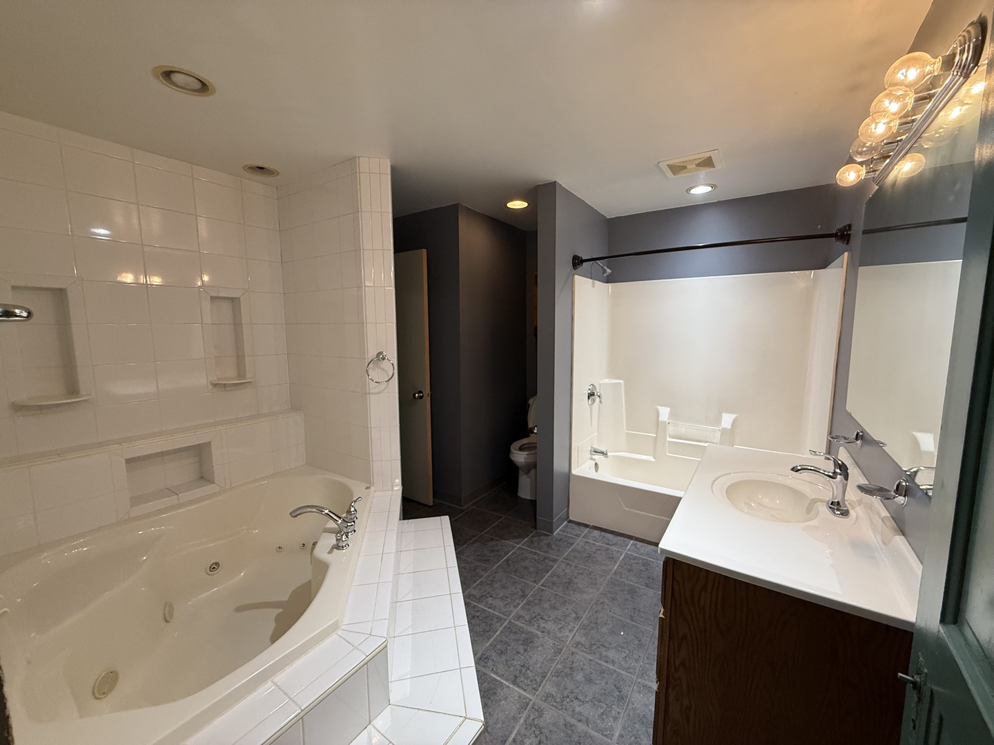 1012 Richard Street Henry, IL 61537 - Photo 9 of 20 Gallery Image 9