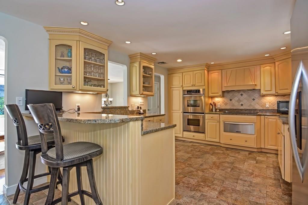 6 Ledgetree Road Medfield, MA 02052 - Photo 10 of 42 Gallery Image 10
