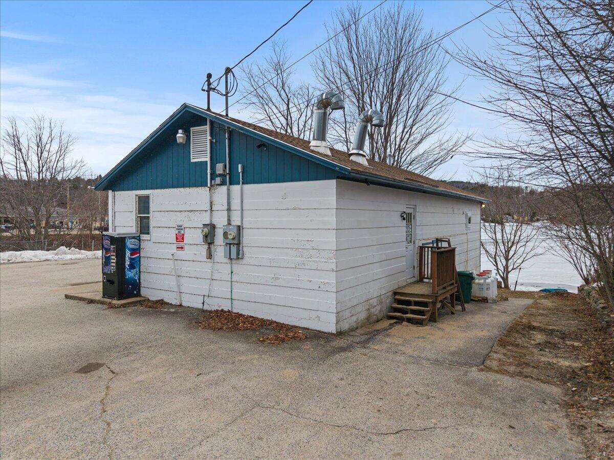 8 Emery Corner Road Limerick, ME 04048 - Photo 11 of 29 Exterior side
