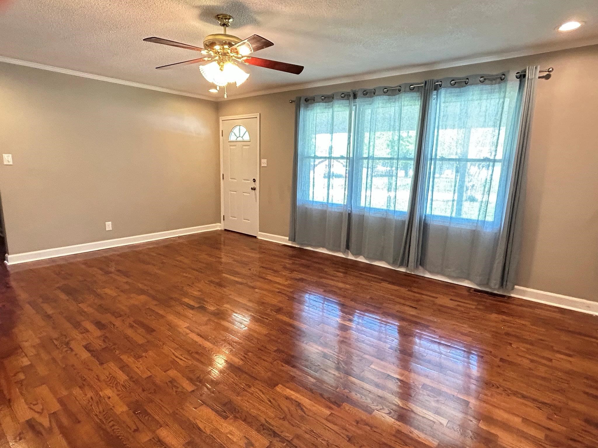 213 Thompson Road Chesnee, SC 29323 - Photo 11 of 27
