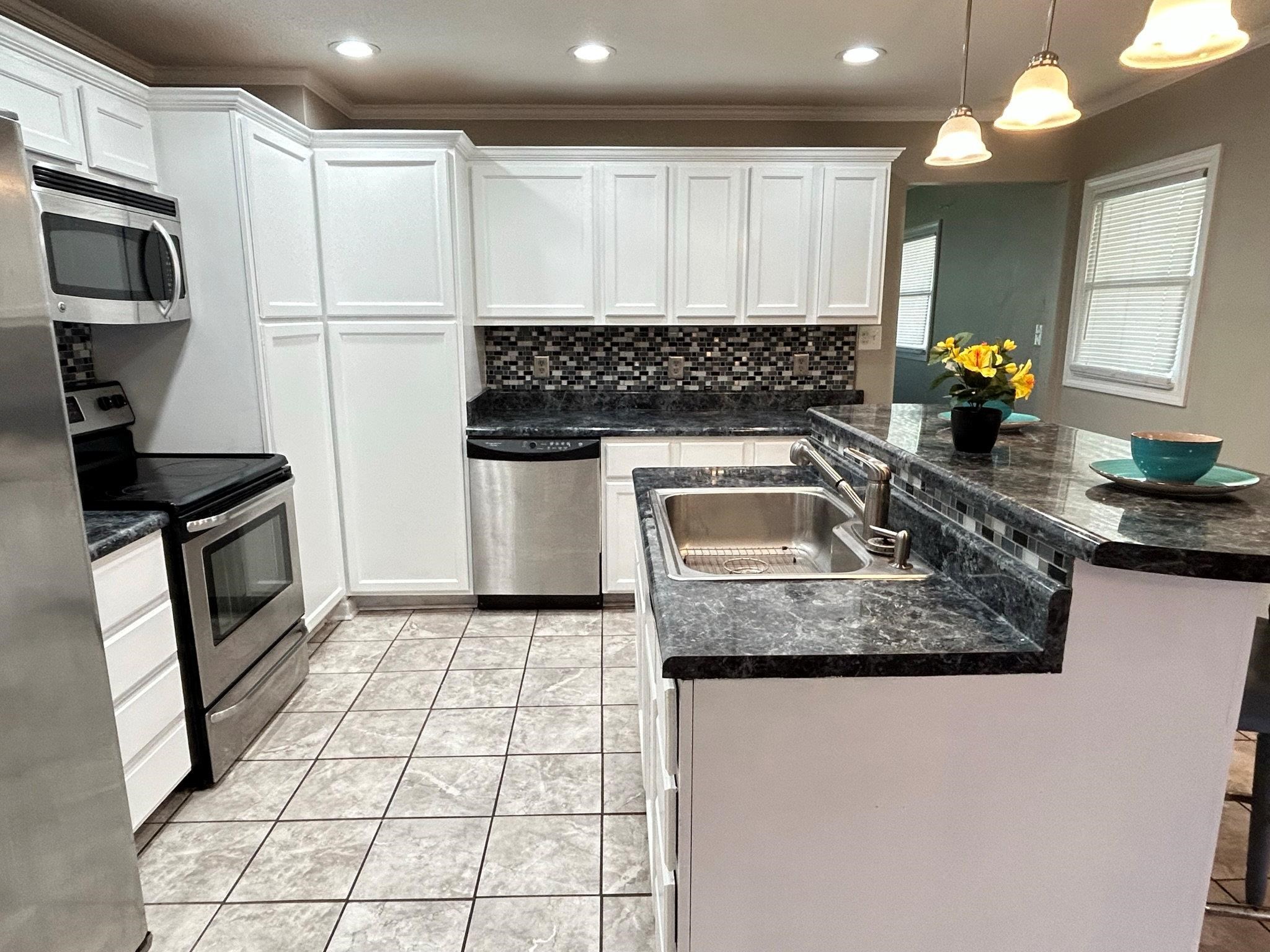 213 Thompson Road Chesnee, SC 29323 - Photo 5 of 27