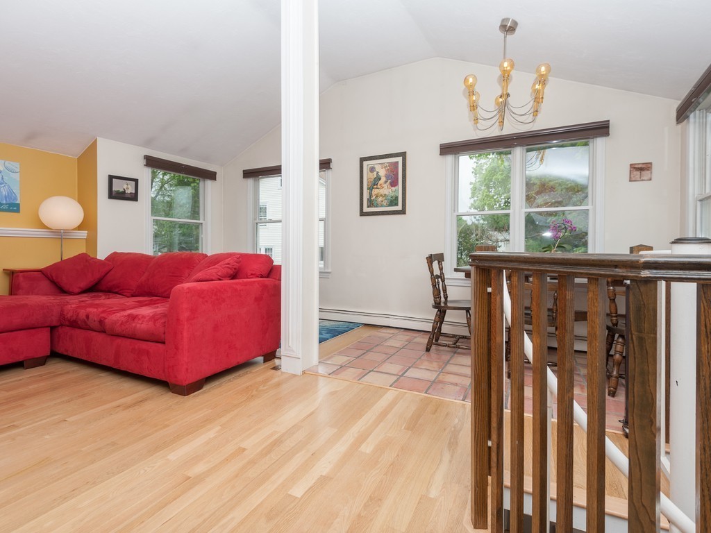 41 R Prospect Street Watertown, MA 02472 - Photo 3 of 30 Gallery Image 3