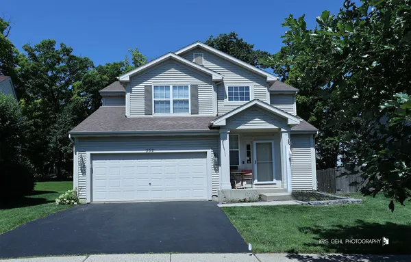 $395,000 | 352 North Cornerstone Drive, Volo, IL 60020