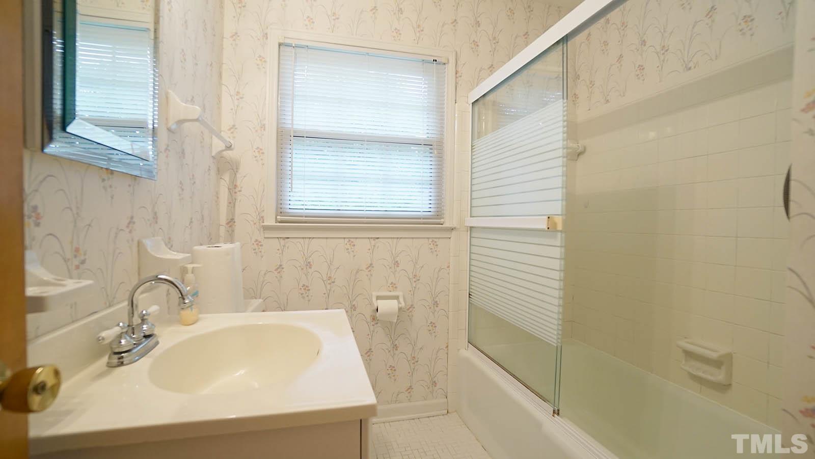 4009 Willow Oak Road Raleigh, NC 27604 - Photo 15 of 29
