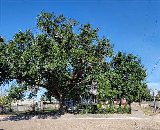 $320,000 | 1335 Horridge Street, Vinton, LA 70668