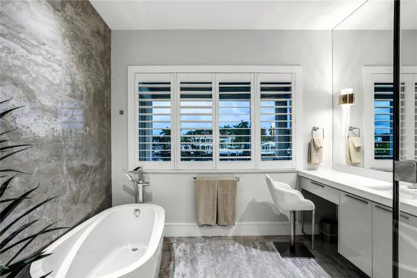 $7,499,000 | 3129 Northeast 31st Avenue, Lighthouse Point, FL 33064