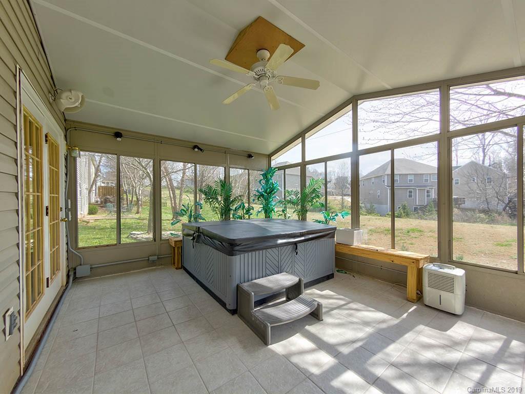 1224 Winding Path Road Clover, SC 29710 - Photo 4 of 31 Gallery Image 4