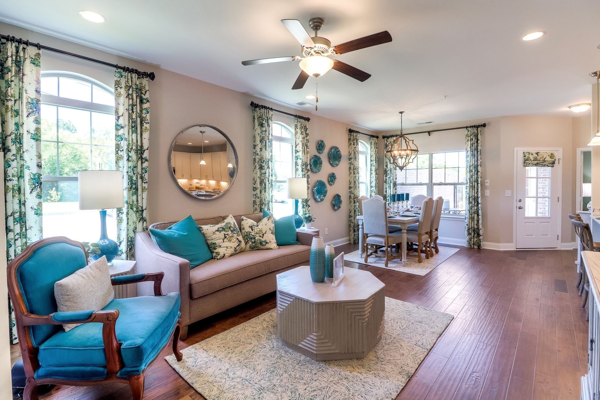 334 Buckner Cir Mount Mount Juliet, TN 37122 - Photo 2 of 40 a living room with furniture and a large window