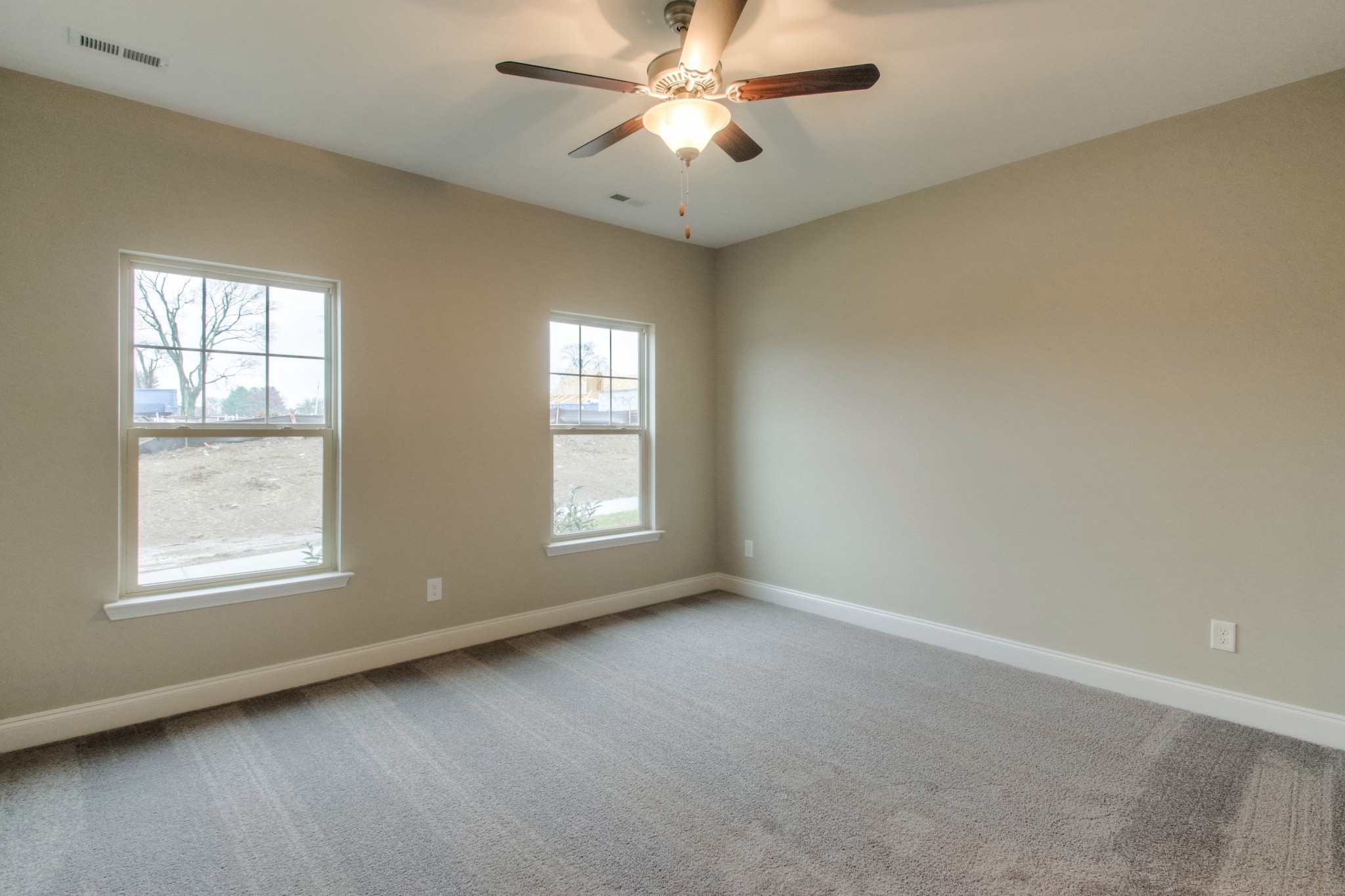 334 Buckner Cir Mount Mount Juliet, TN 37122 - Photo 17 of 40 an empty room with a window and a fan