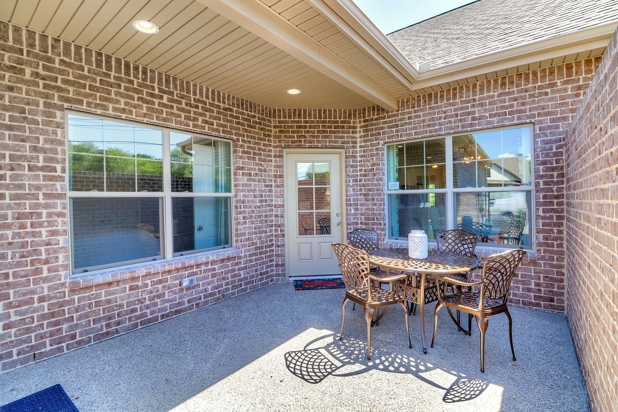334 Buckner Cir Mount Mount Juliet, TN 37122 - Photo 34 of 40 a outdoor living space with furniture and window
