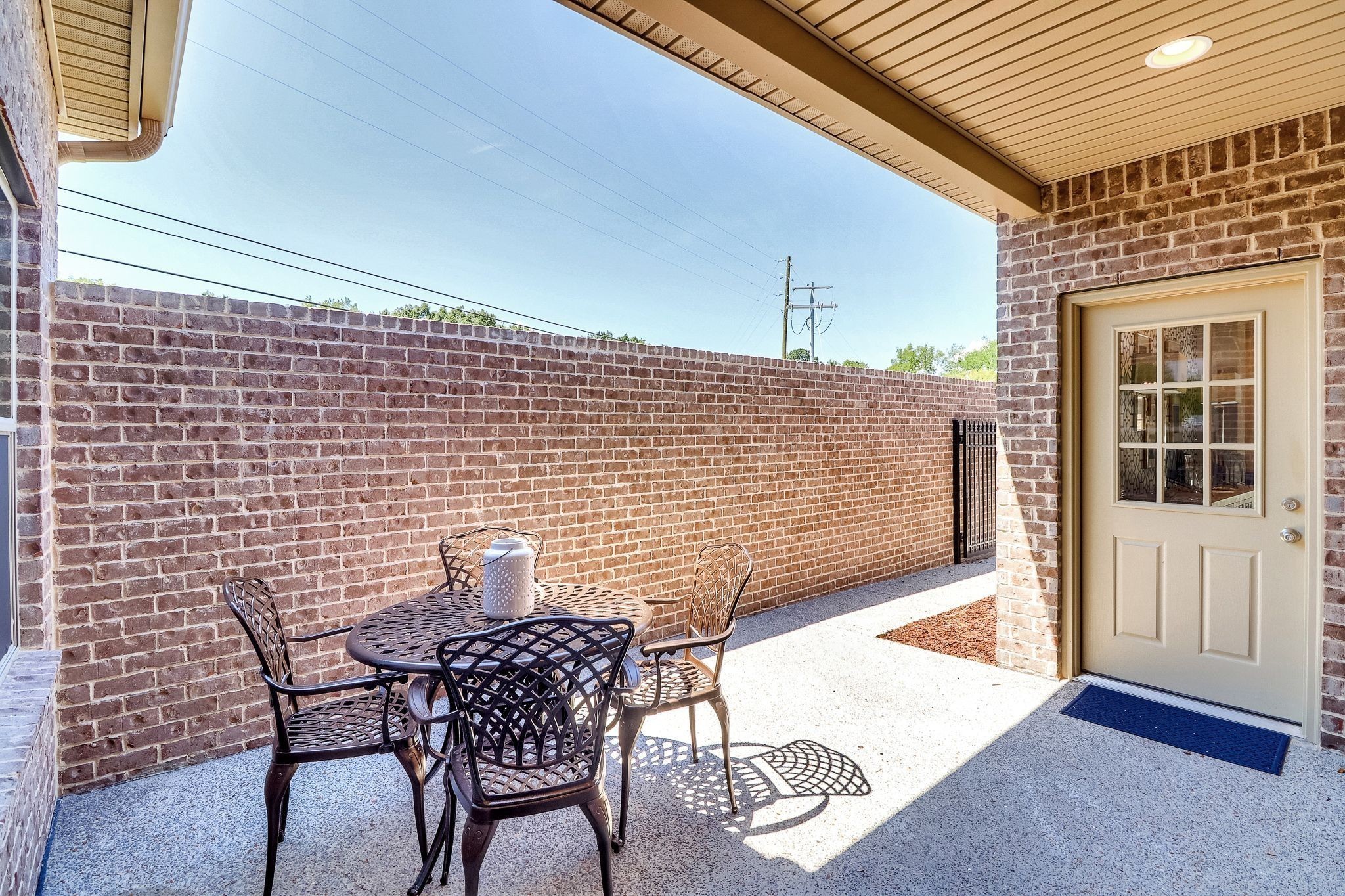 334 Buckner Cir Mount Mount Juliet, TN 37122 - Photo 35 of 40 a view of a chairs and table in the patio