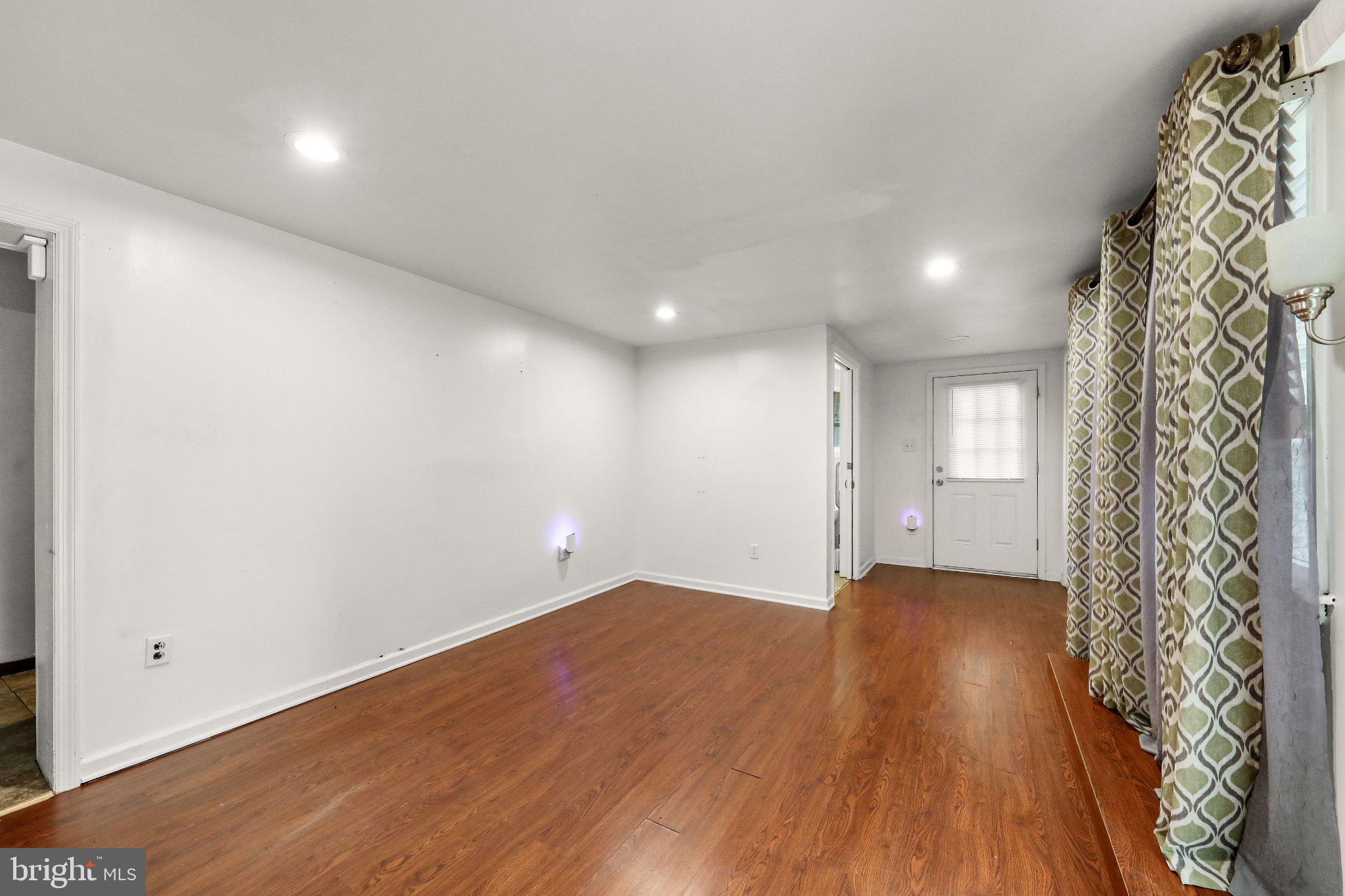 514 Cutler Avenue Maple Shade, NJ 08052 - Photo 10 of 29 Bright and airy living space awaits!