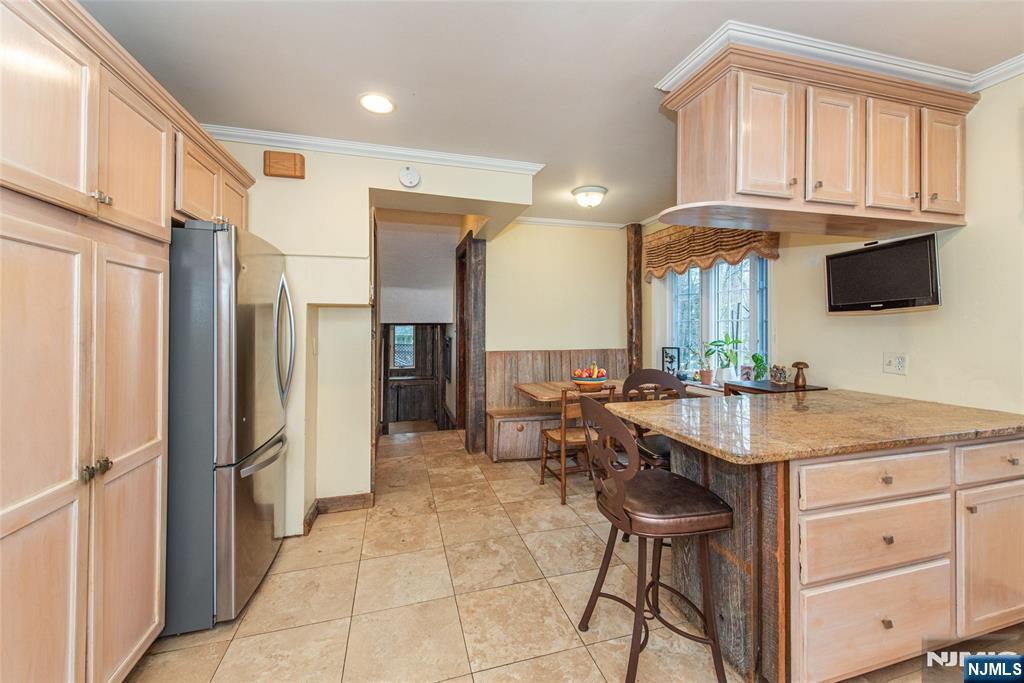 10 Cleveland Road Caldwell, NJ 07006 - Photo 14 of 35