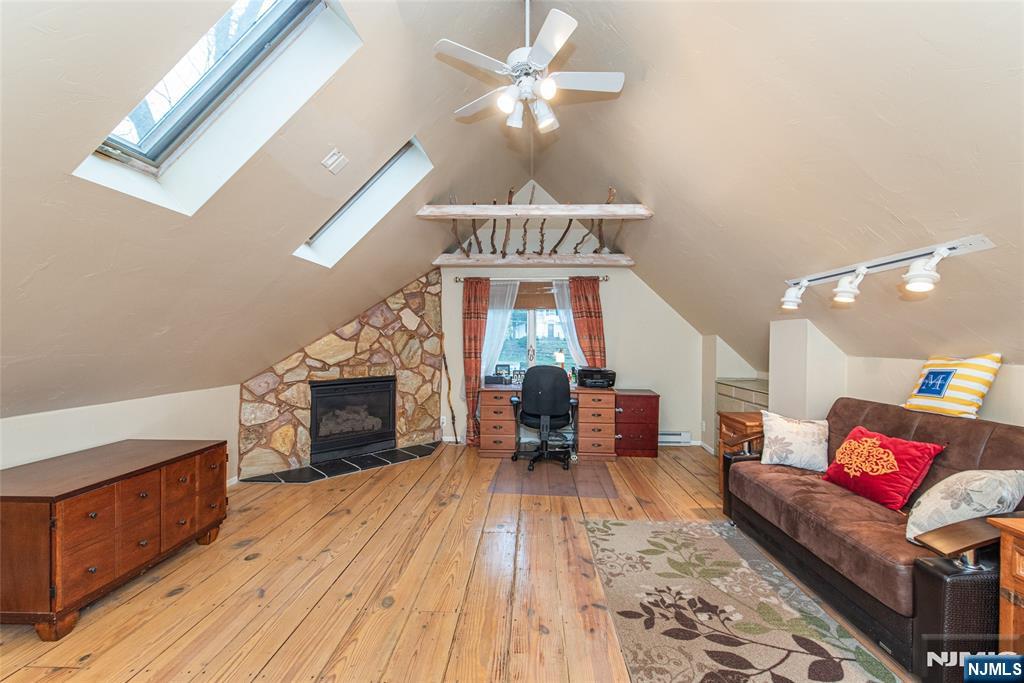 10 Cleveland Road Caldwell, NJ 07006 - Photo 23 of 35