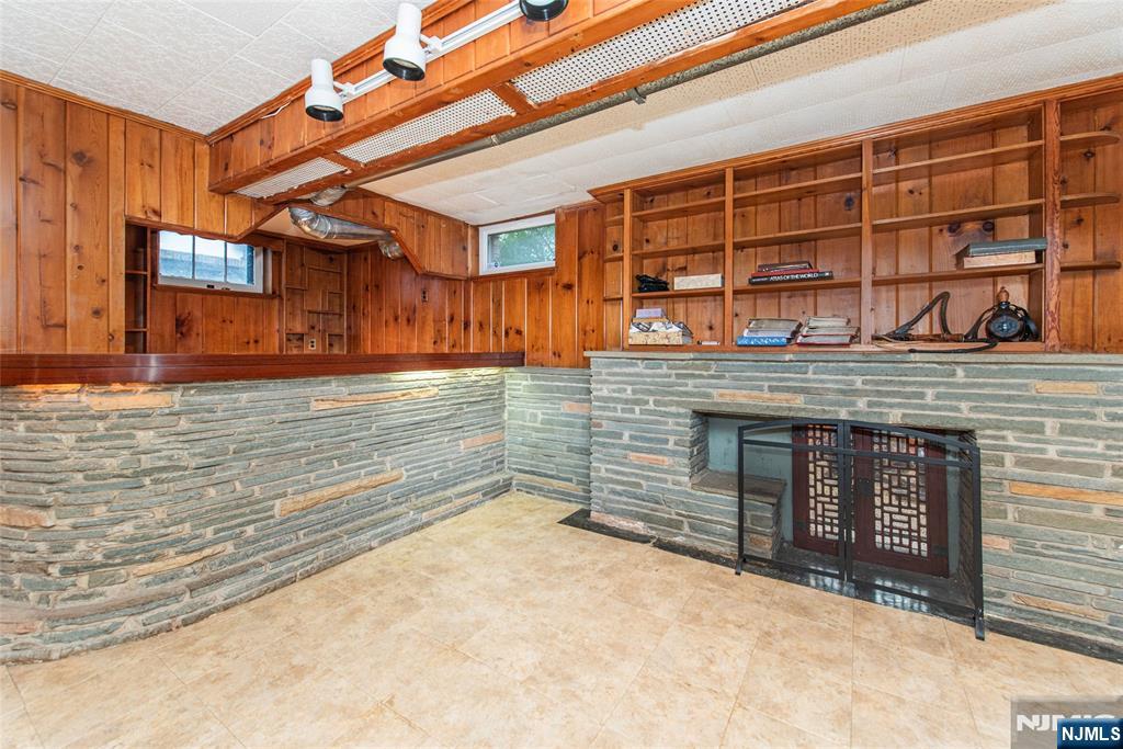 10 Cleveland Road Caldwell, NJ 07006 - Photo 29 of 35