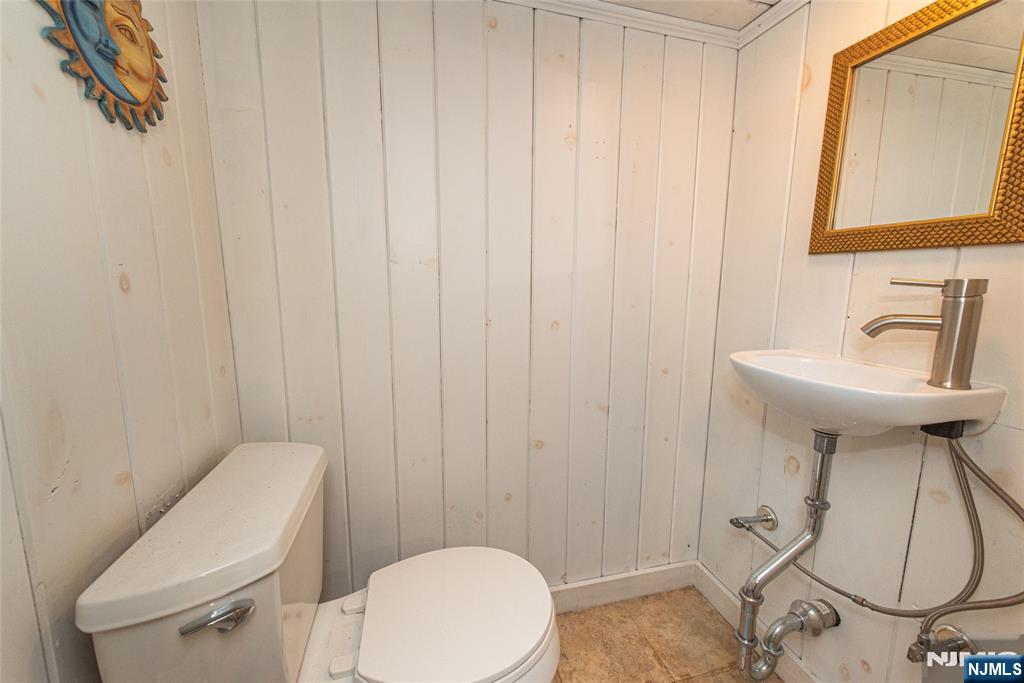 10 Cleveland Road Caldwell, NJ 07006 - Photo 32 of 35