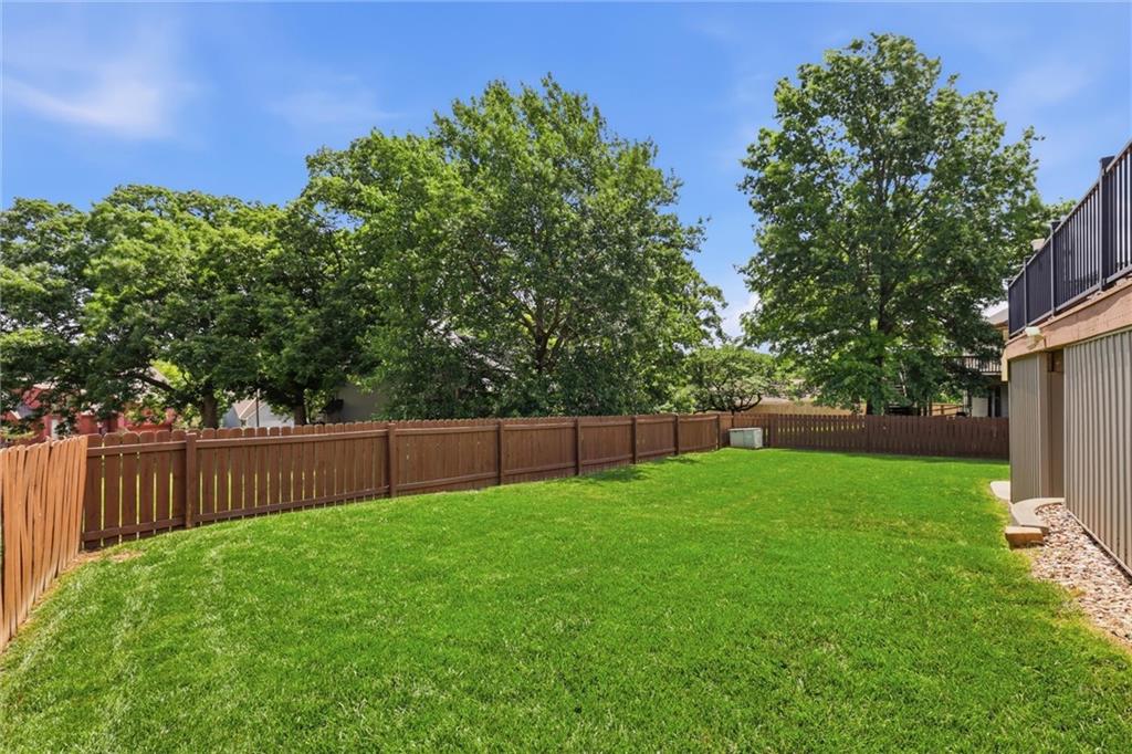 6815 Acuff Street Shawnee, KS 66216 - Photo 33 of 38