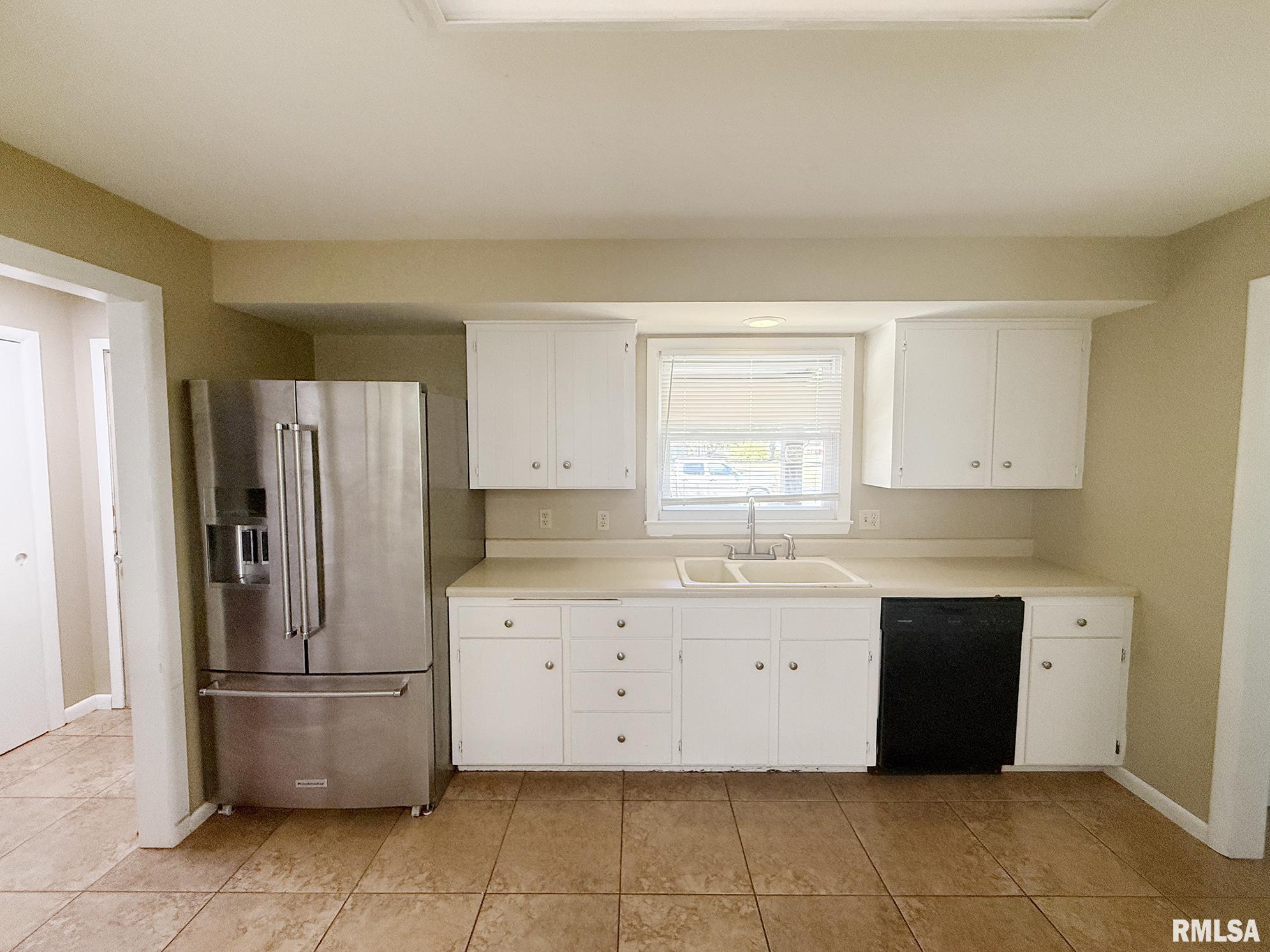 6828 North Bobolink Road Peoria, IL 61614 - Photo 16 of 31