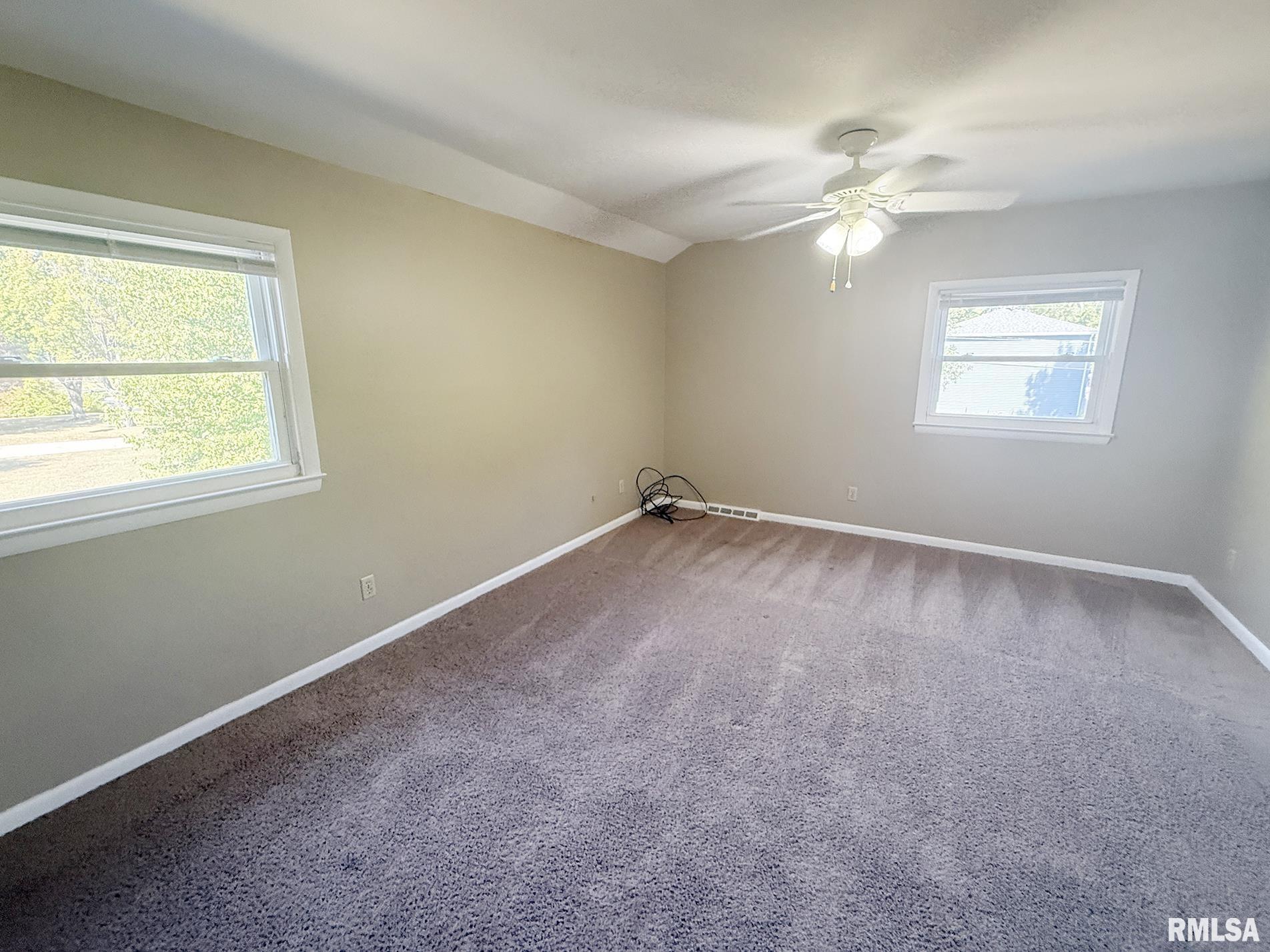 6828 North Bobolink Road Peoria, IL 61614 - Photo 21 of 31