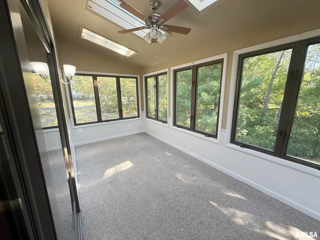 $2,099 | 6828 North Bobolink Road, Peoria, IL 61614