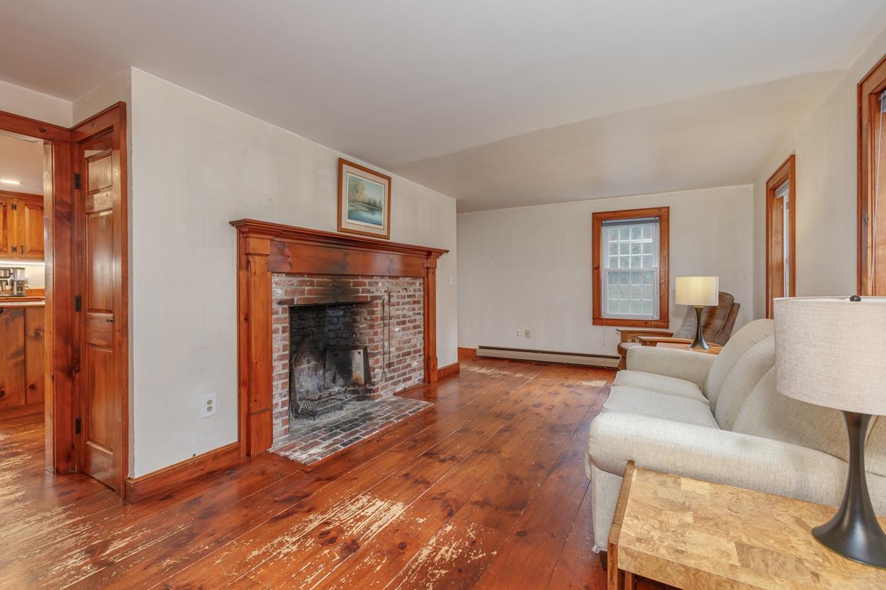 58 Chester Road Candia, NH 03034 - Photo 4 of 37