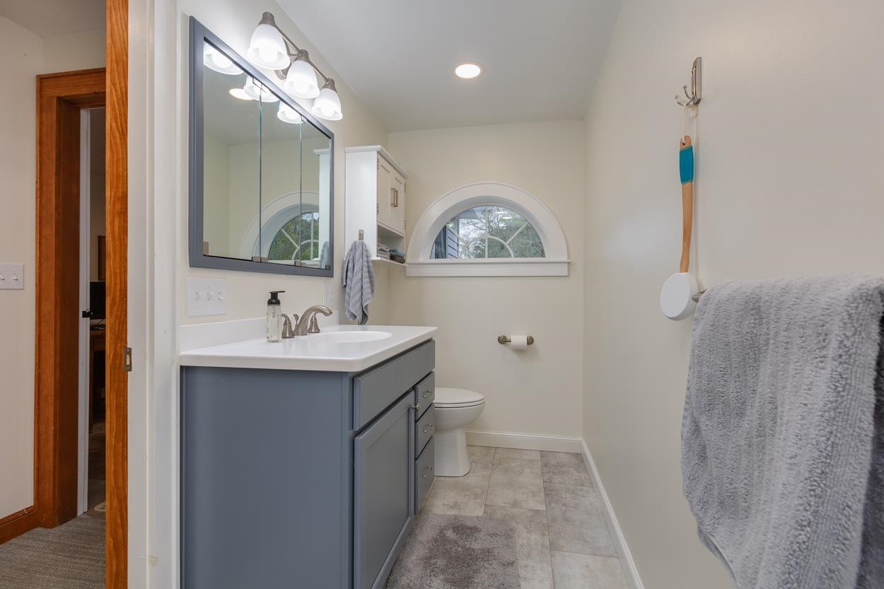 58 Chester Road Candia, NH 03034 - Photo 9 of 37