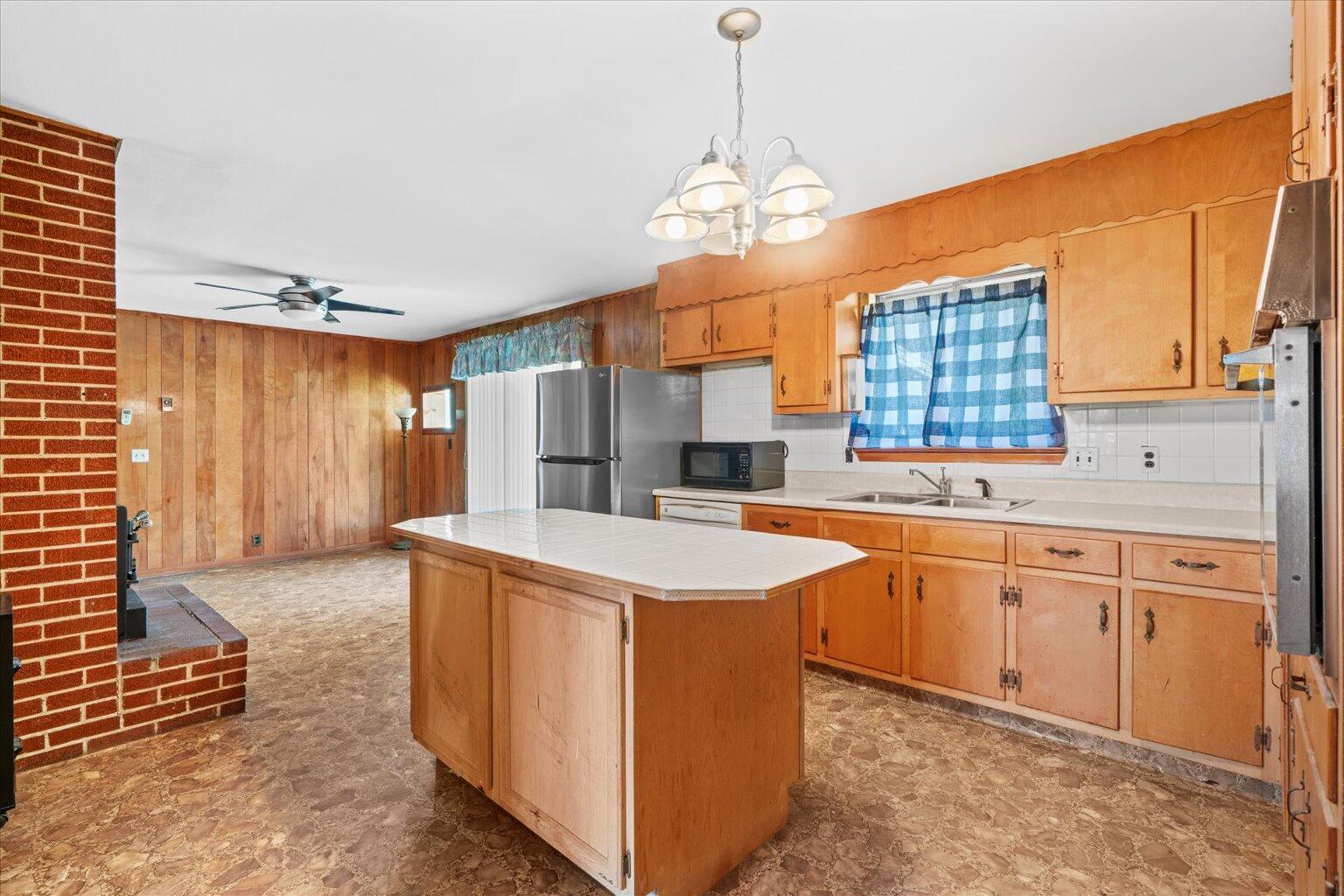 5504 Cassandra Smith Road Hixson, TN 37343 - Photo 13 of 43 13