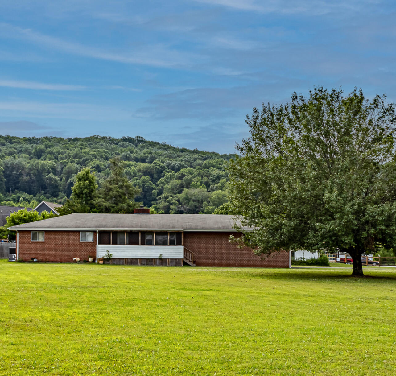 5504 Cassandra Smith Road Hixson, TN 37343 - Photo 2 of 43 Cassandra Smith