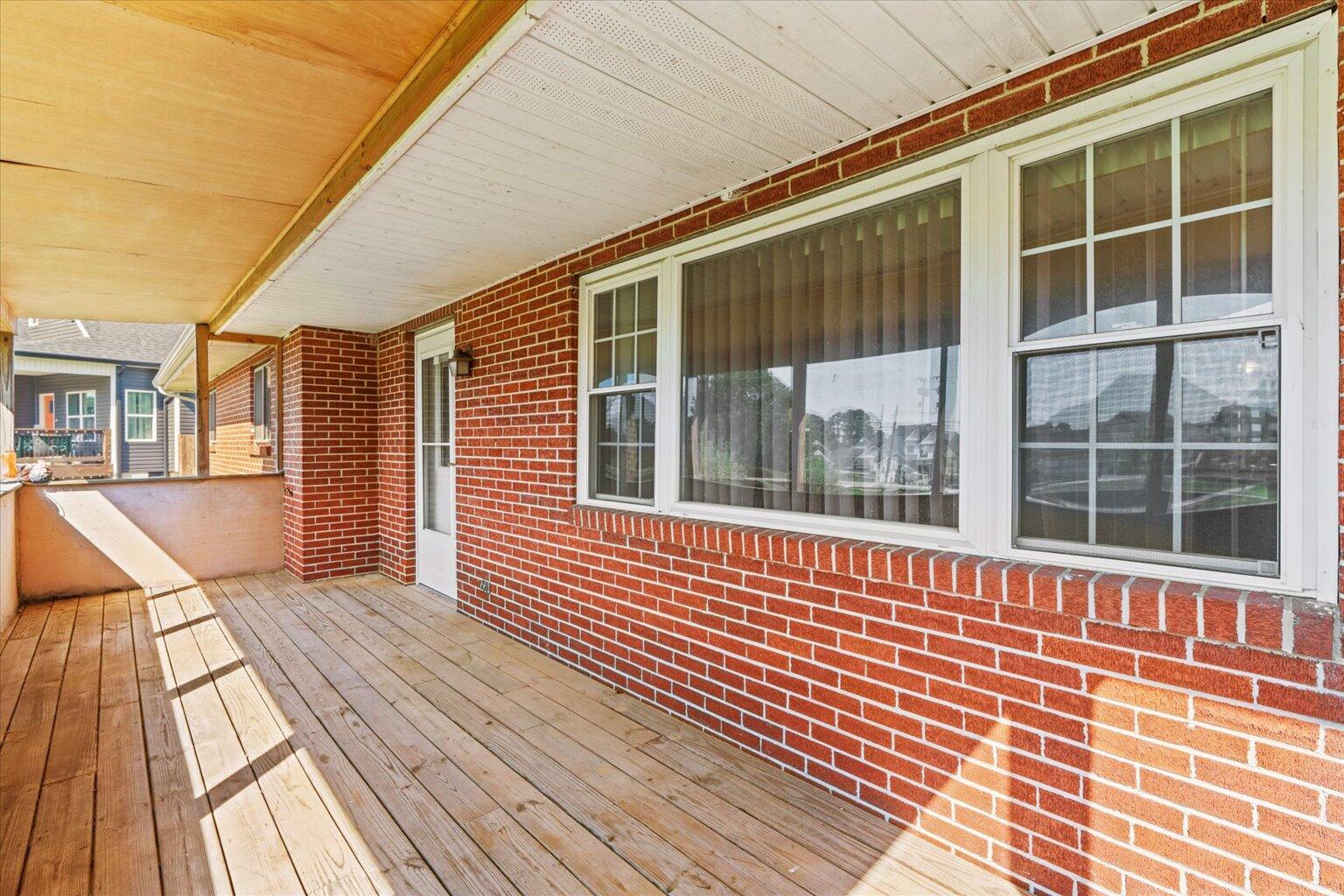 5504 Cassandra Smith Road Hixson, TN 37343 - Photo 8 of 43 8