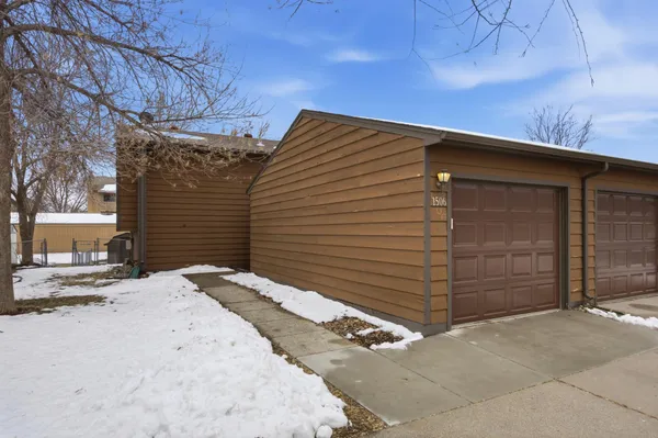 $214,900 | 1506 27th Avenue South, Fargo, ND 58103