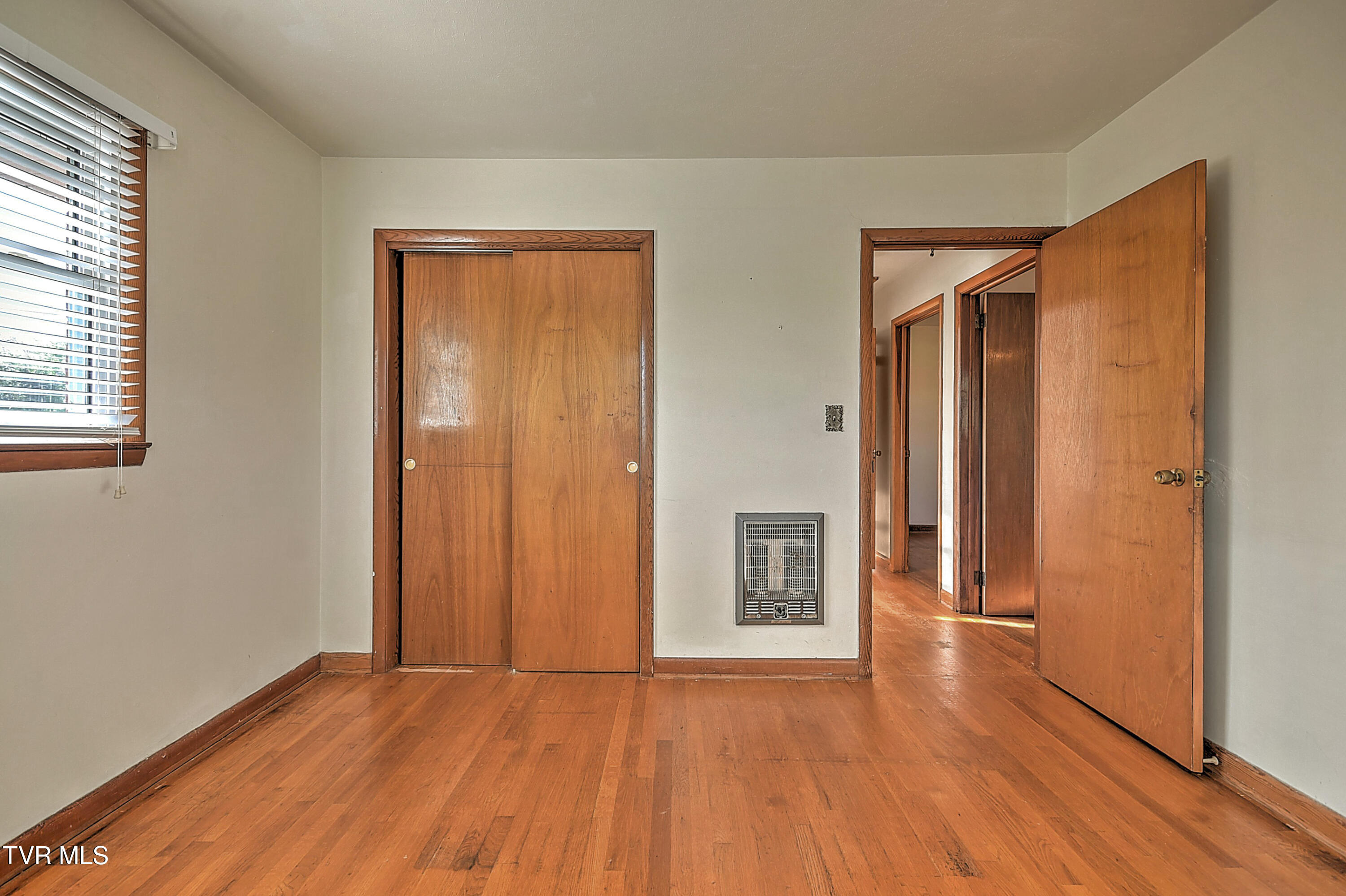 133 Fairfax Road Kingsport, TN 37660 - Photo 24 of 41 133 Fairfax JT-25