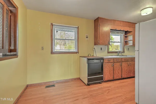 $215,000 | 133 Fairfax Road, Kingsport, TN 37660