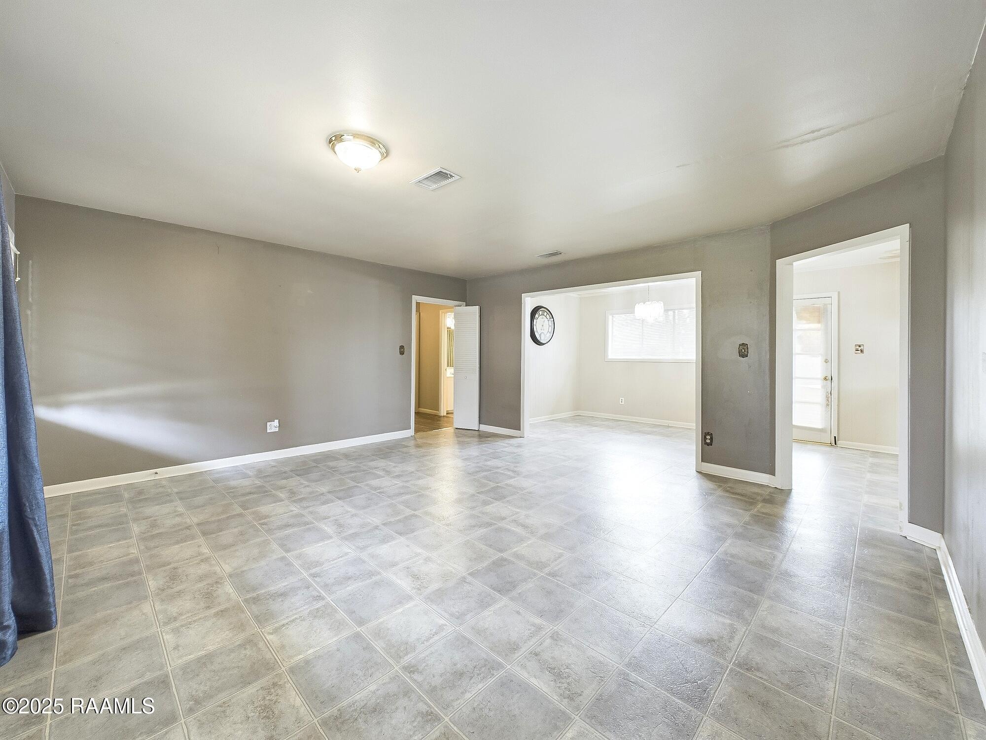 107 Brigante Place Lafayette, LA 70508 - Photo 5 of 25 CAM04252G0-PR0058-STILL007