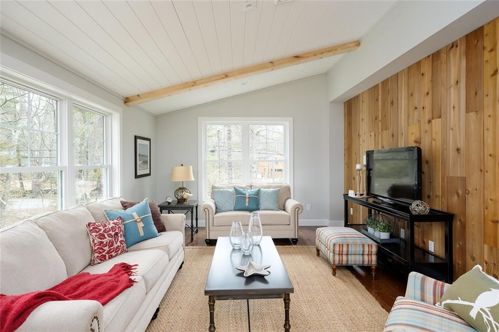 145 Shore Road Cape Neddick, ME 03902 - Photo 24 of 35 Beautiful 2nd floor Family Room,...