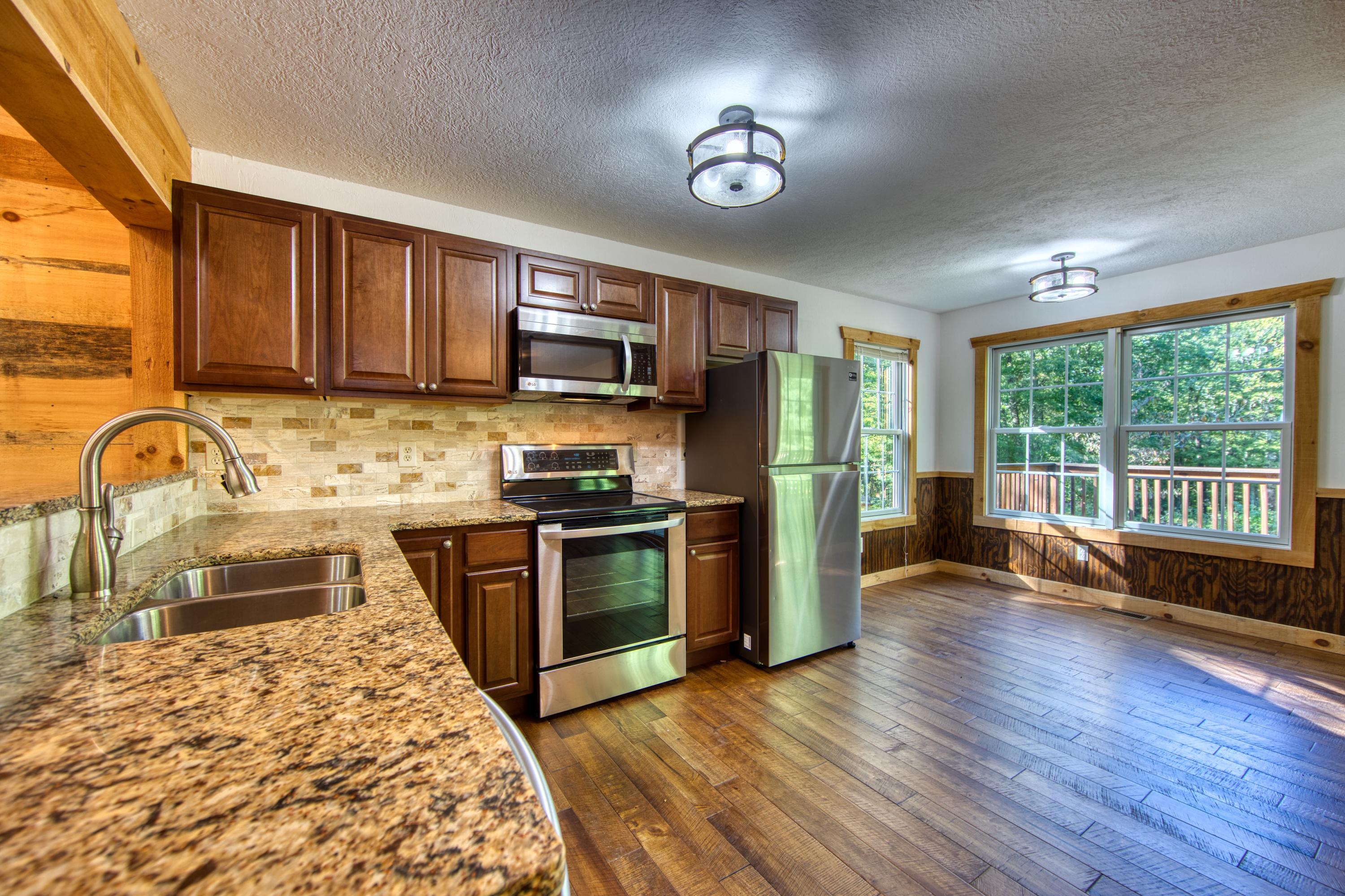 1884 Oloff Smith Road Allardt, TN 38504 - Photo 3 of 4 EK3A0727