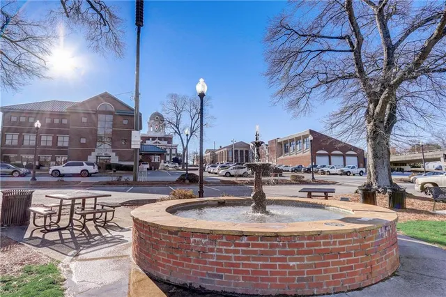 a building view with outdoor space