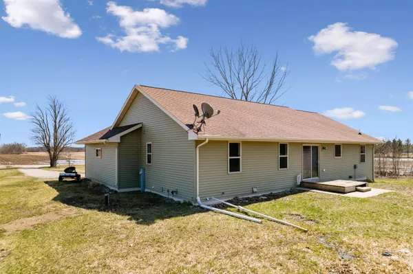 $399,900 | N4407 West Townline Road, Peshtigo, WI 54157